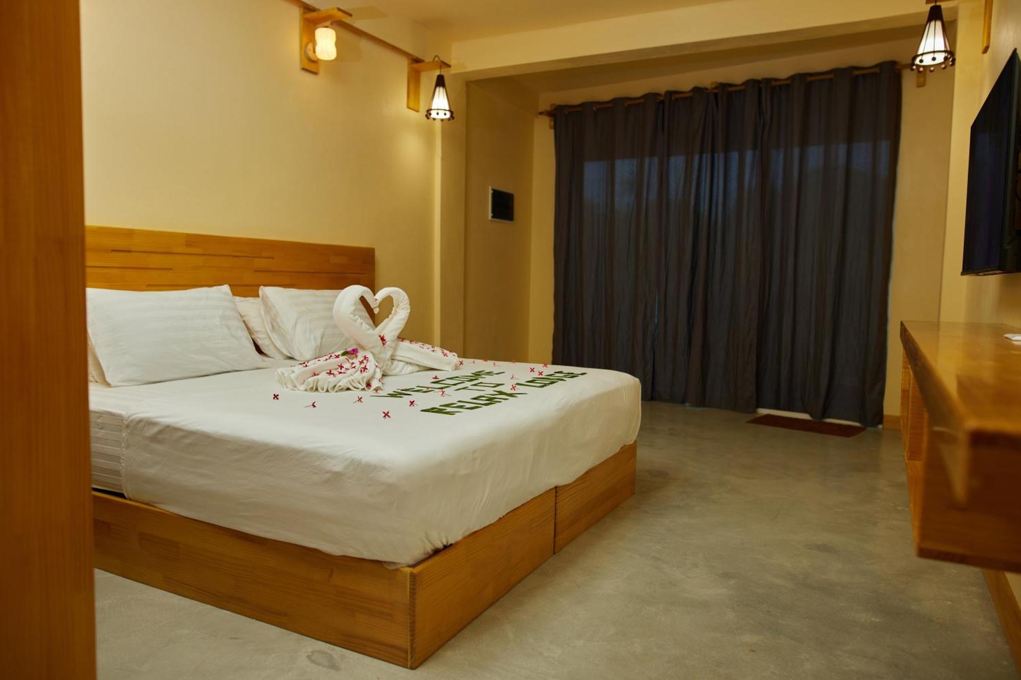 Relax Lodge Thoddoo-Atoll Exterior foto