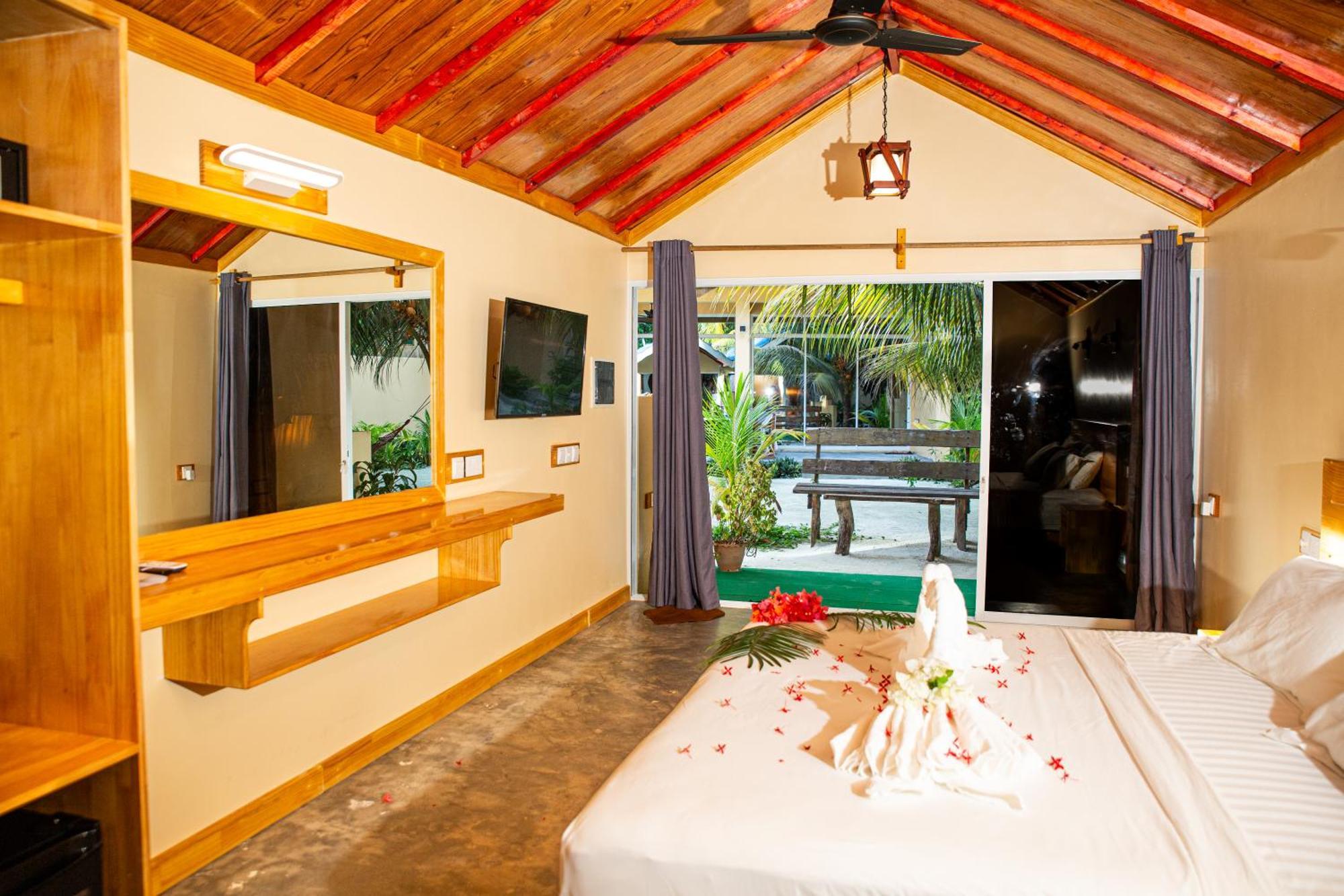 Relax Lodge Thoddoo-Atoll Exterior foto